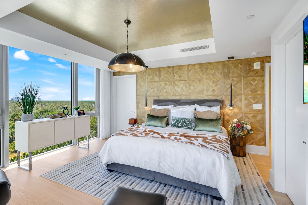 6897 Grenadier Blvd #601, Naples, FL 34108