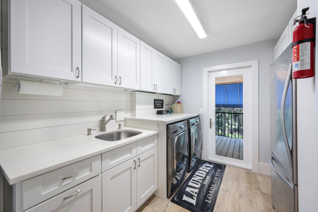 6036 Cedar Tree Ln, Naples, FL 34116