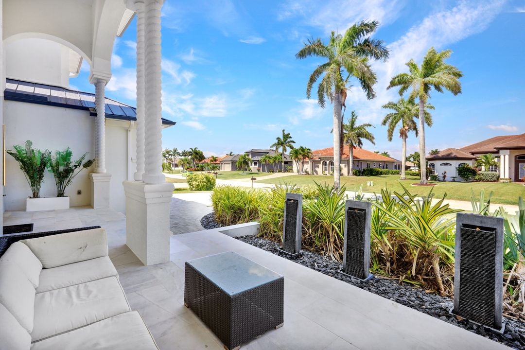 11929 Princess Grace Ct, Cape Coral, FL 33991