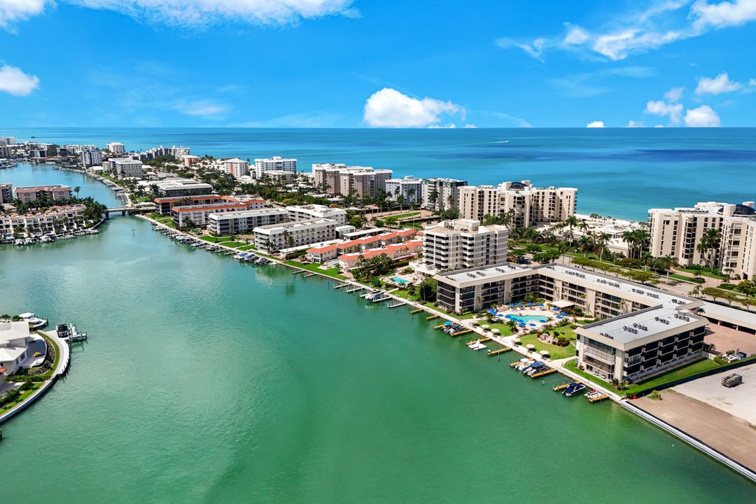 3200 Gulf Shore Blvd N #112, Naples, FL 34103