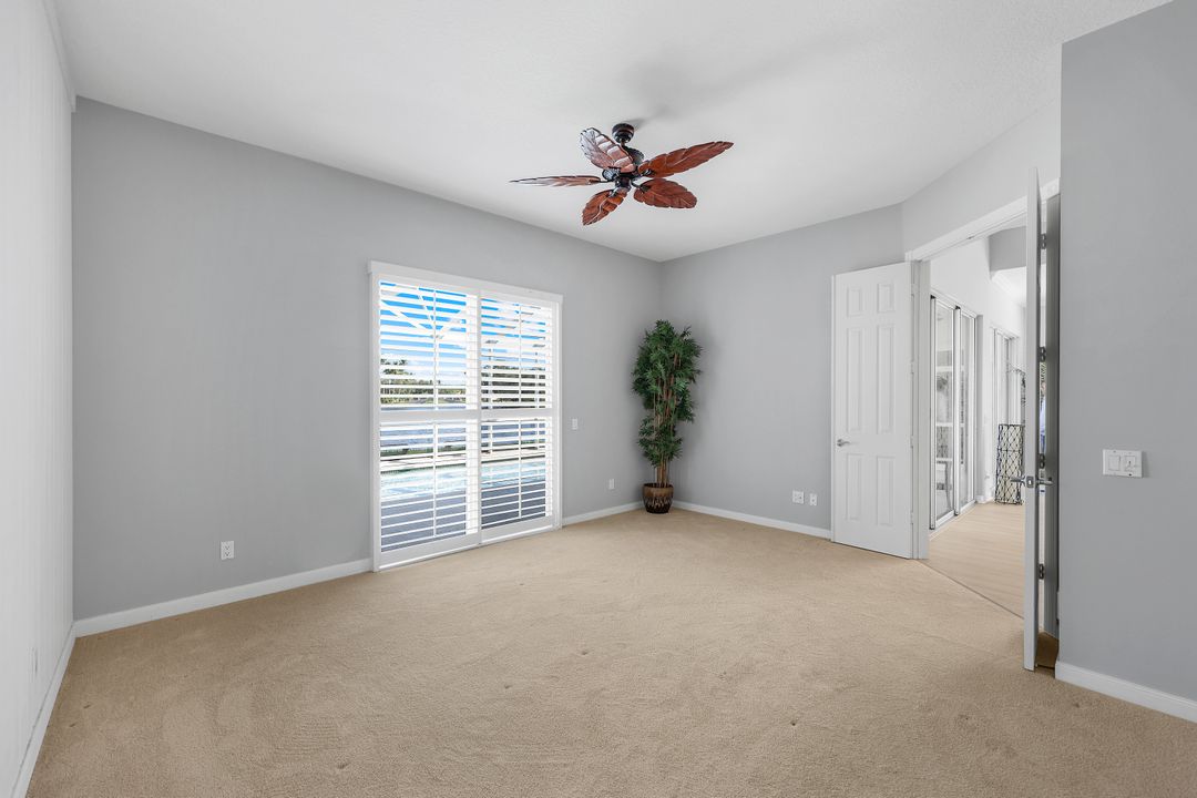 4364 Montalvo Ct, Naples, FL 34109