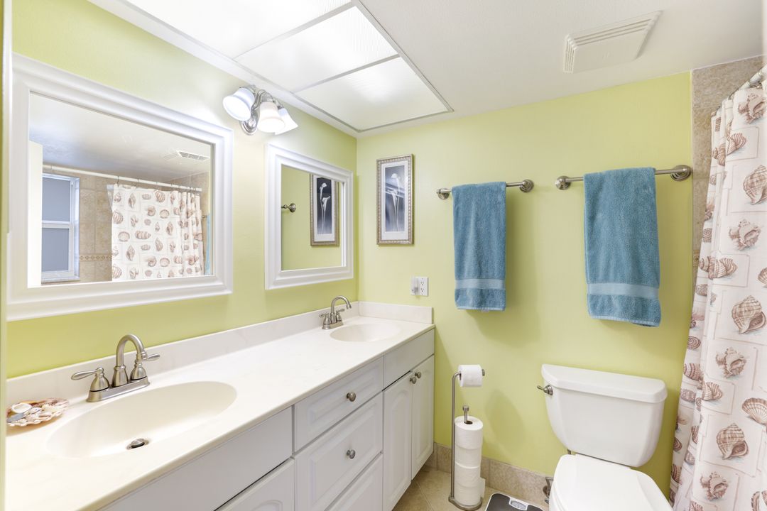 91 Glades Blvd #1, Naples, FL 34112