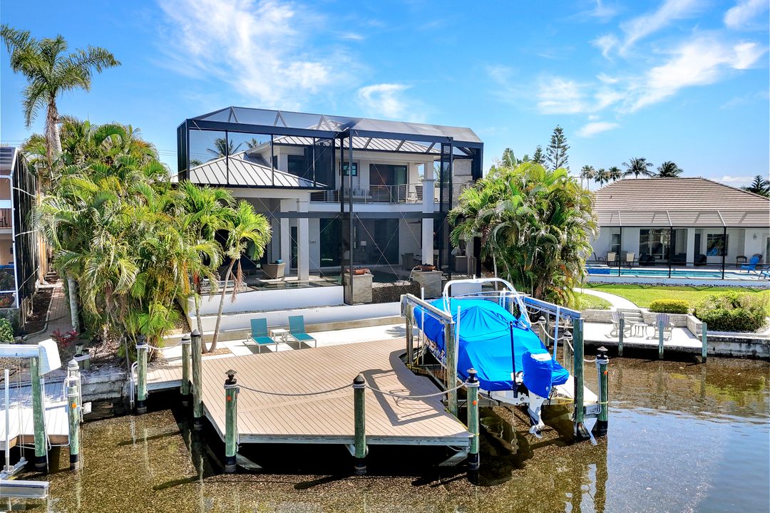 1625 El Dorado Pkwy W, Cape Coral, FL 33914