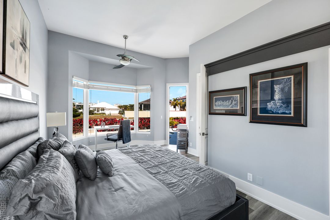 375 Germain Ave, Naples, FL 34108