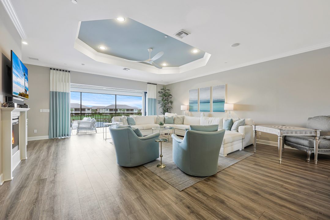 9672 Montelanico Loop #203, Naples, FL 34119