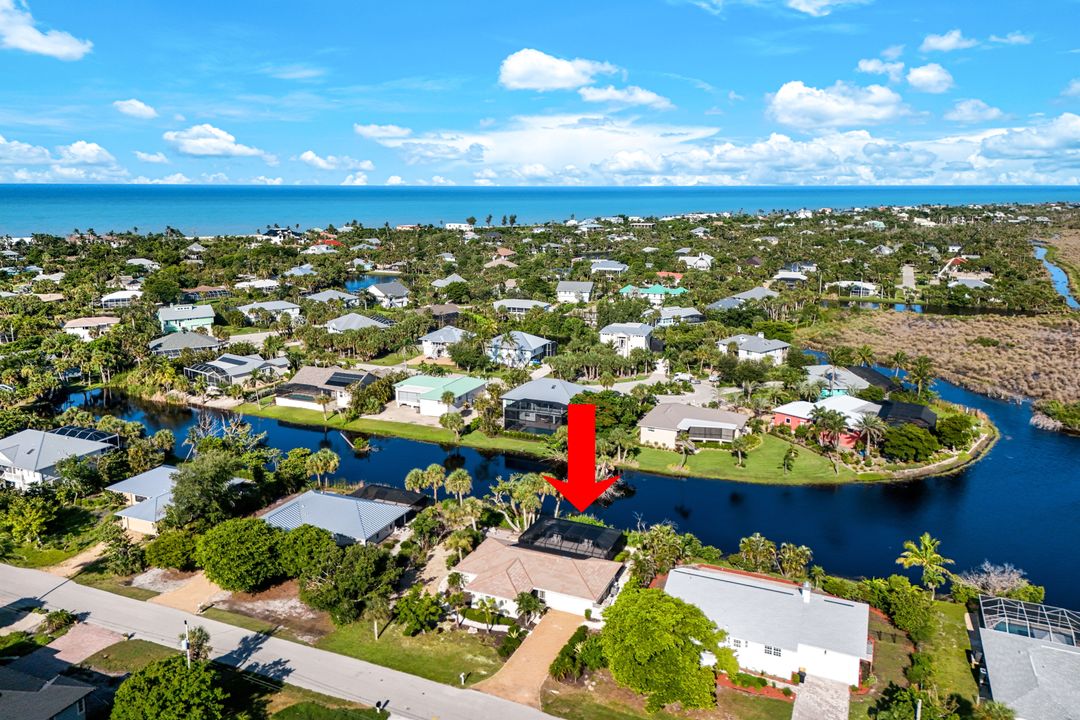 707 Durion Ct, Sanibel, FL 33957