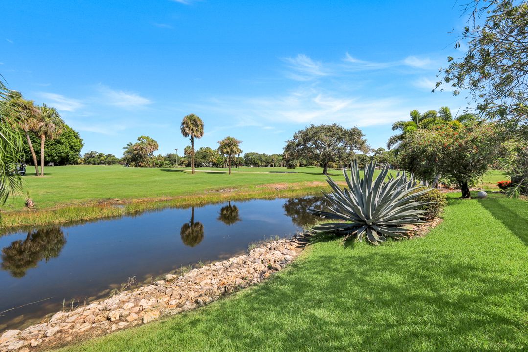 2227 Regal Way, Naples, FL 34110