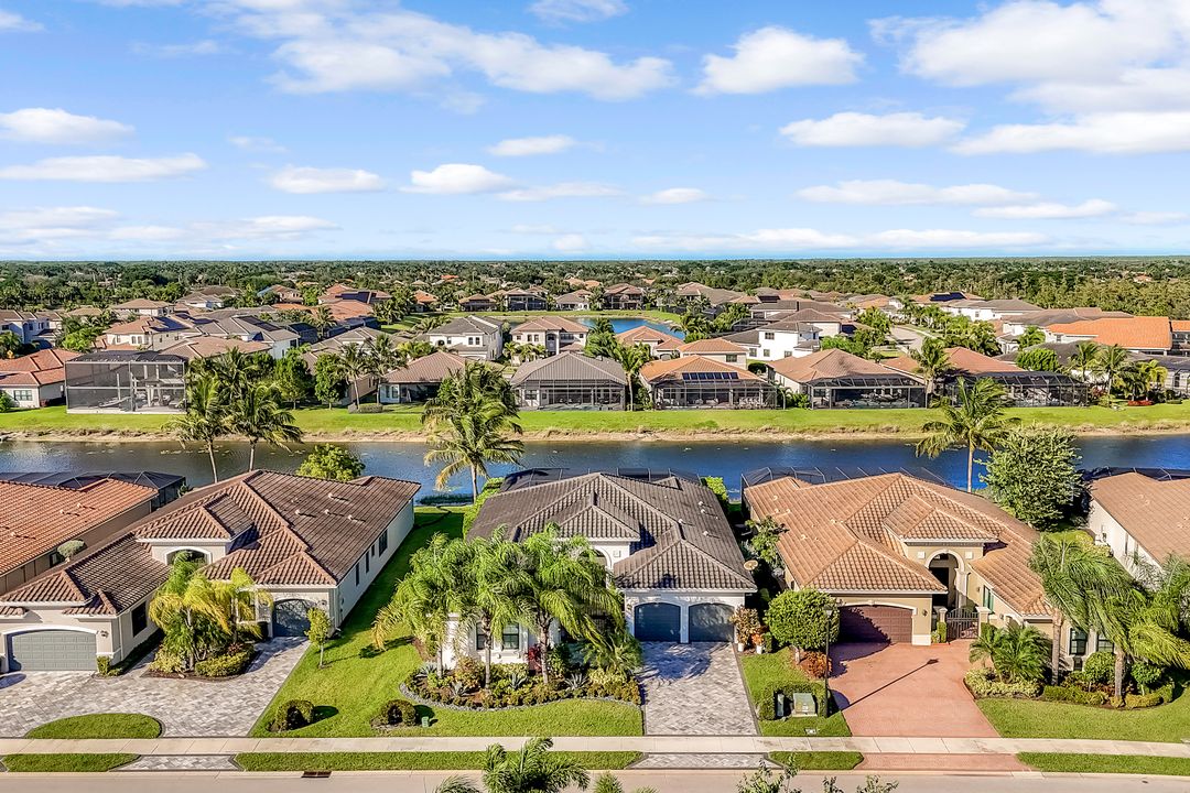 4426 Caldera Cir, Naples, FL 34119