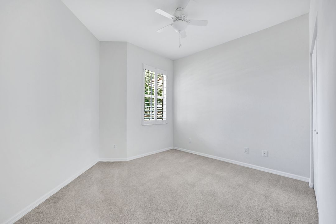 2015 Crestview Way #117, Naples, FL 34119