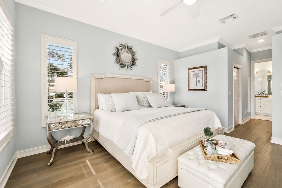 6972 Amen Corner Ct, Naples, FL 34113