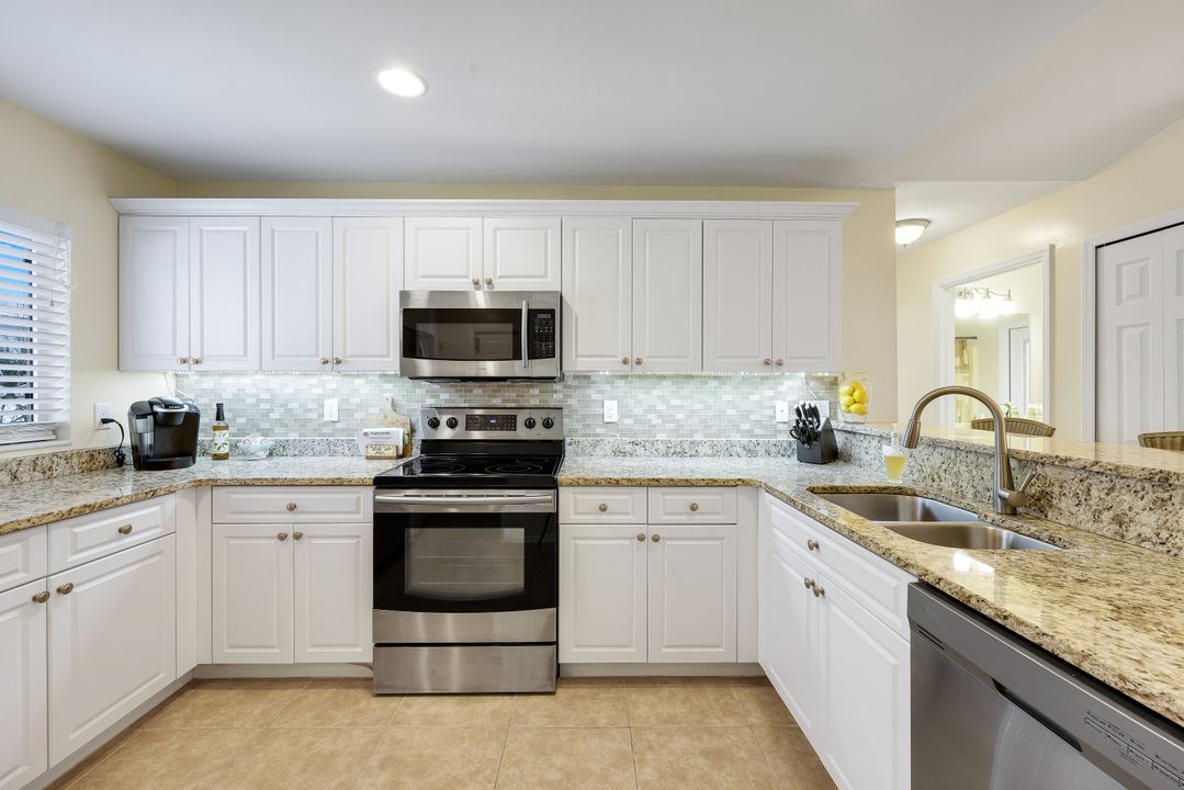 401 NW 18th Ave, Cape Coral, FL 33993