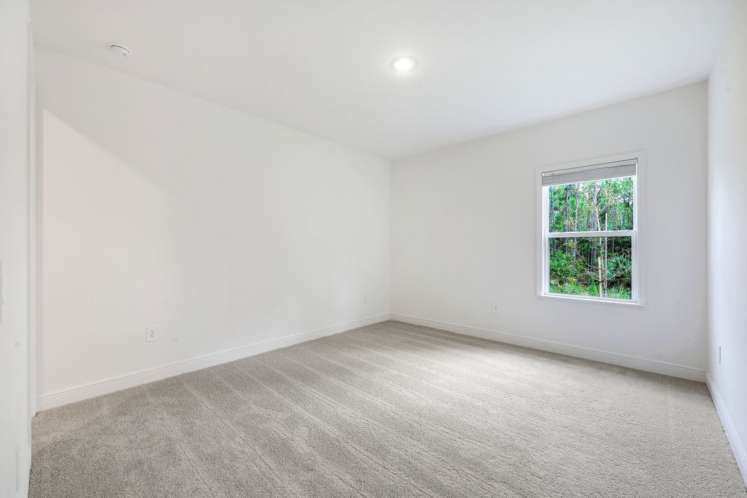 2614 54th Ave NE, Naples, FL 34120