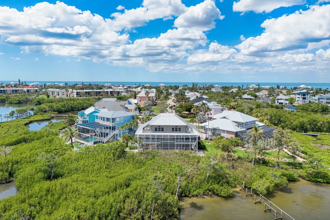 21500-21504 Indian Bayou Dr, Fort Myers Beach, FL 33931