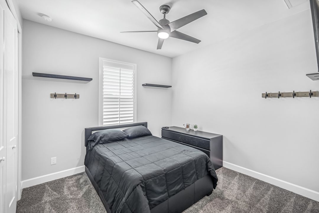 1909 SE 14th St, Cape Coral, FL 33990