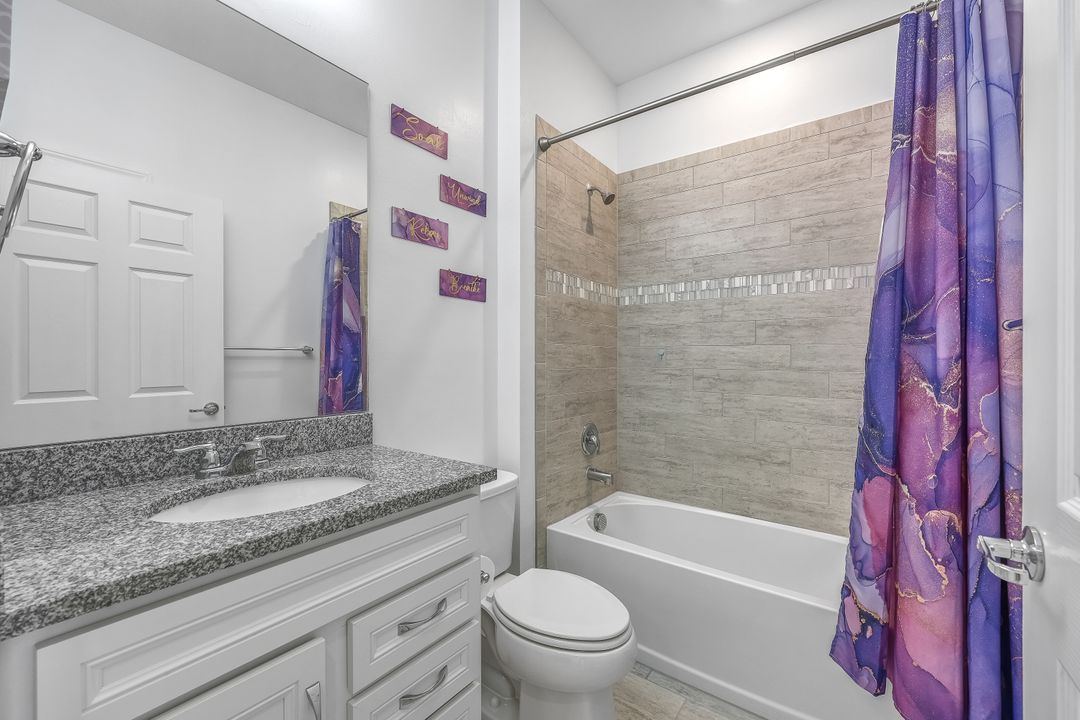 3927 Black Eagle Ln, Fort Myers, FL 33966
