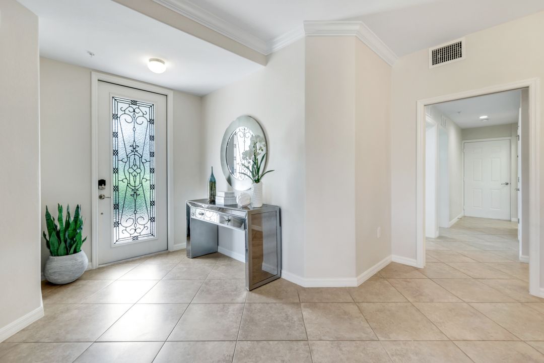 3159 Serena Ln #102, Naples, FL 34114
