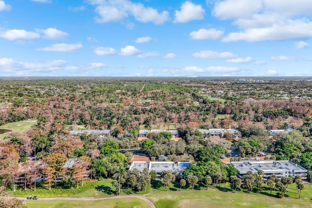 105 Wilderness Dr #107, Naples, FL 34105