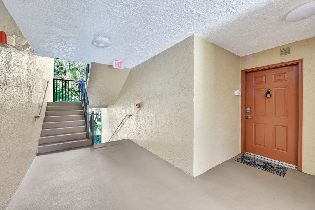 8930 Colonnades Ct E #626, Bonita Springs, FL 34135