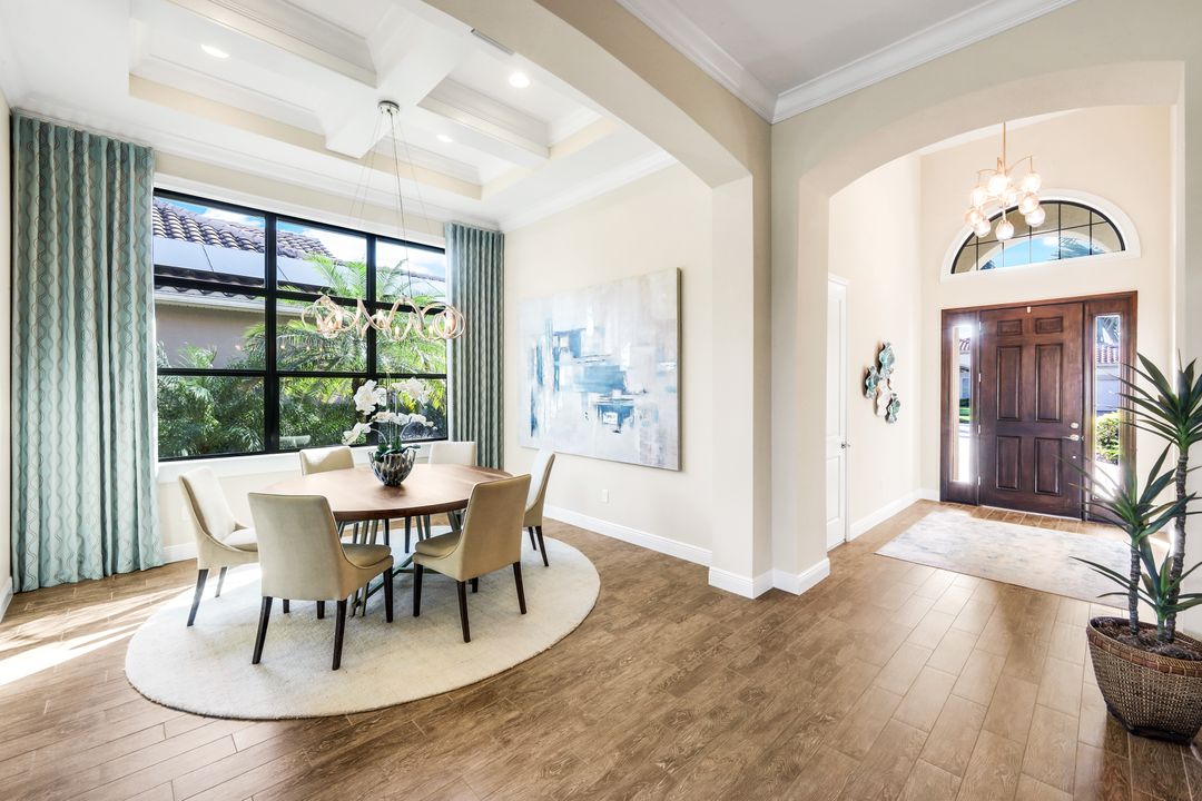 11925 Heather Woods Ct, Naples, FL 34120