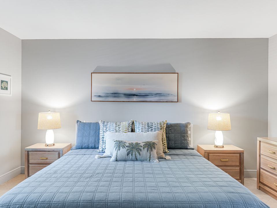 1085 Bald Eagle Dr #A307, Marco Island, FL 34145