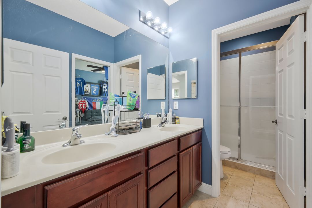 1711 Sarazen Pl, Naples, FL 34120