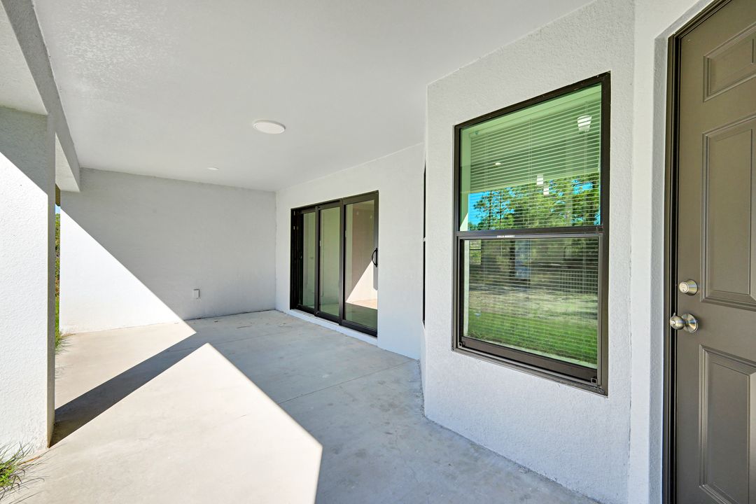 1213 Magnolia Ave, Lehigh Acres, FL 33972