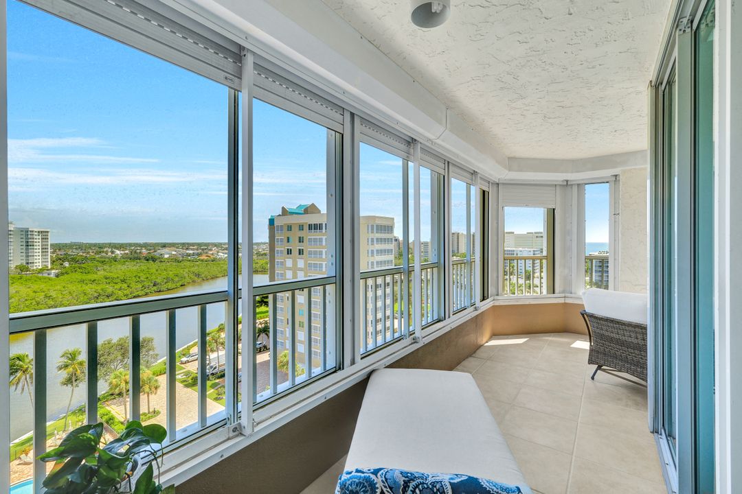 21 Bluebill Ave #1001, Naples, FL 34108