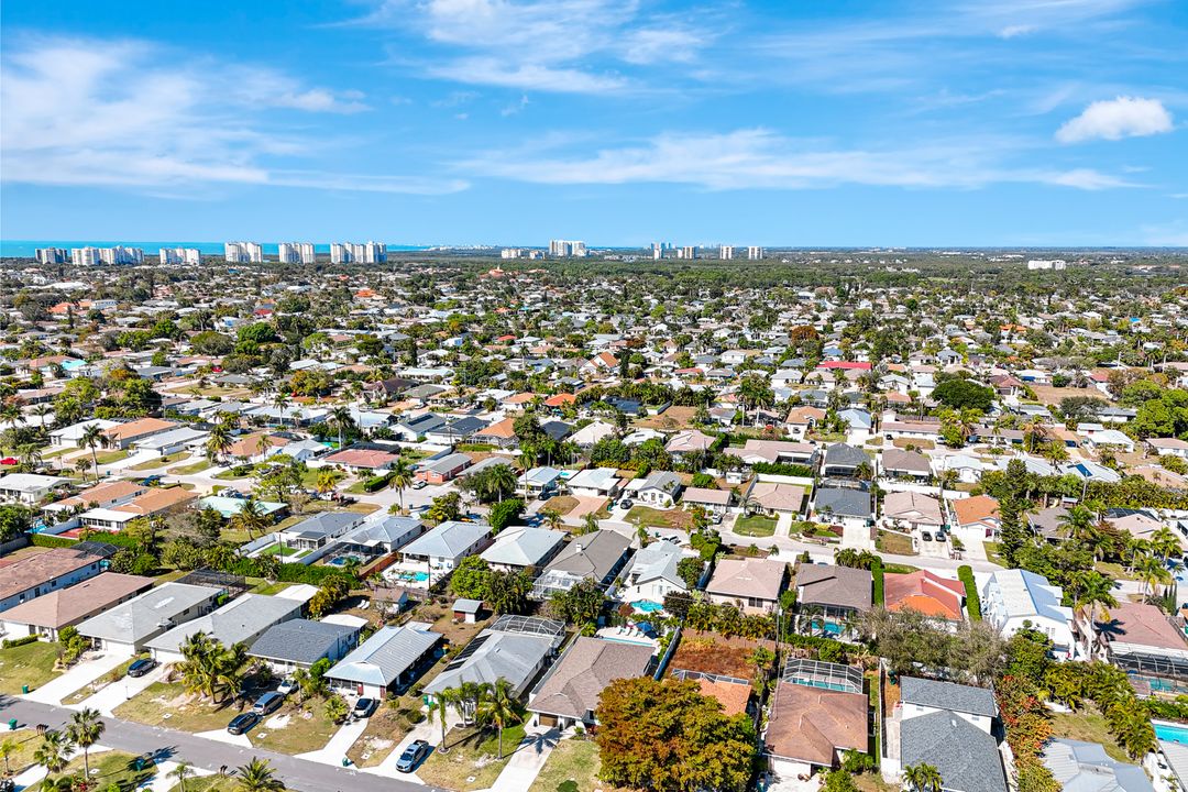 761 99th Ave N, Naples, FL 34108