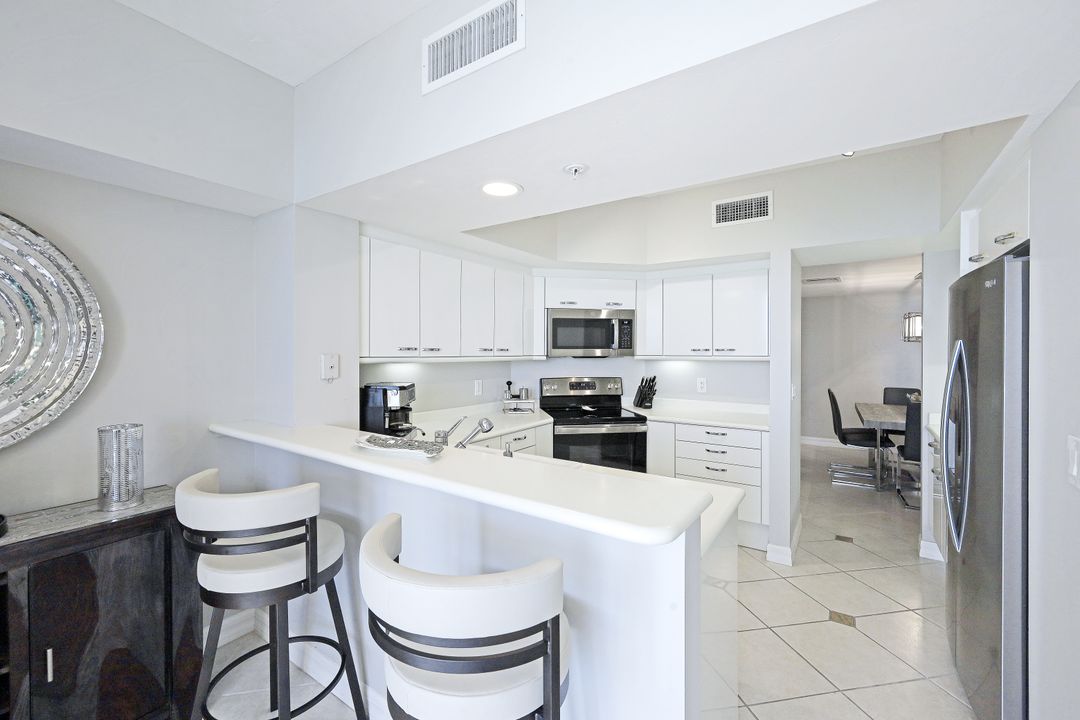 980 Cape Marco Dr #1407, Marco Island, FL 34145