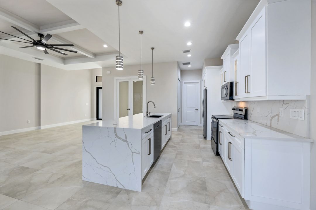 2837 NW 45th Pl, Cape Coral, FL 33993