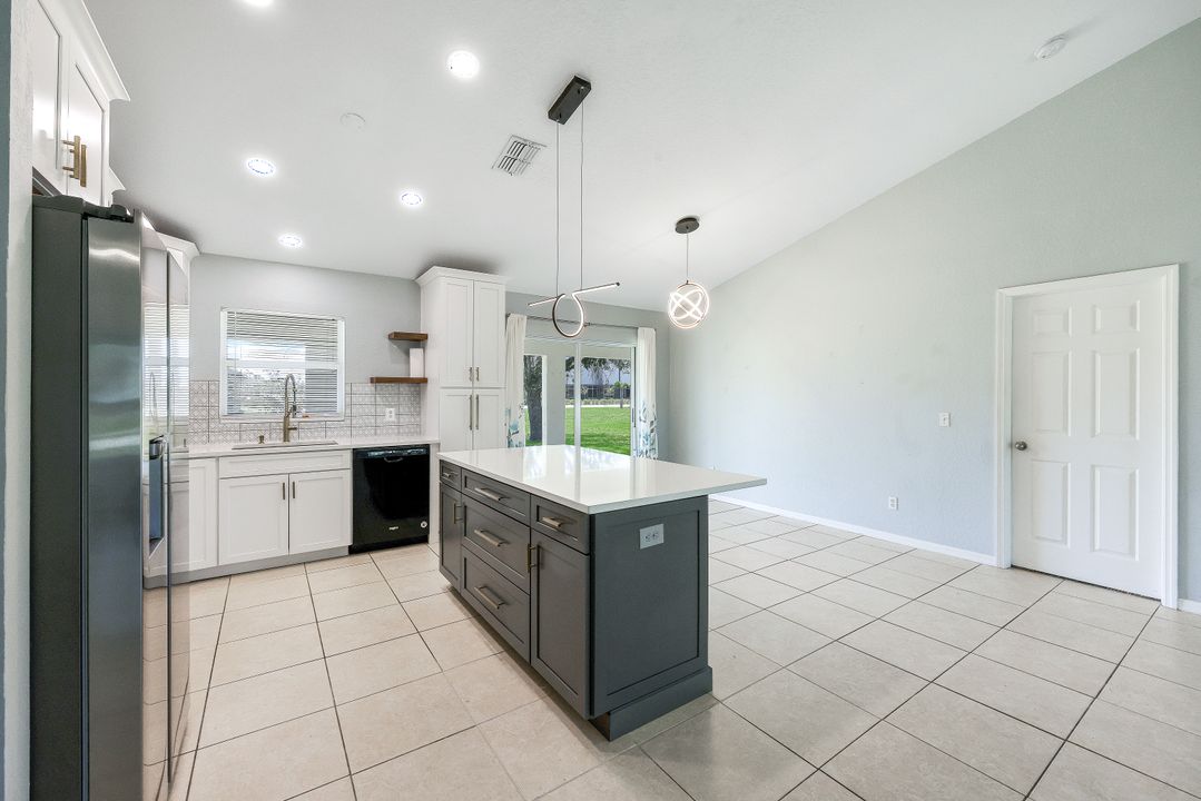 4123 SW 17th Ave, Cape Coral, FL 33914