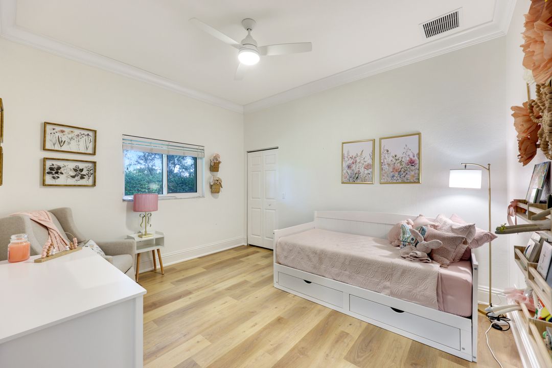 7500 Woodland Bend Cir, Fort Myers, FL 33912