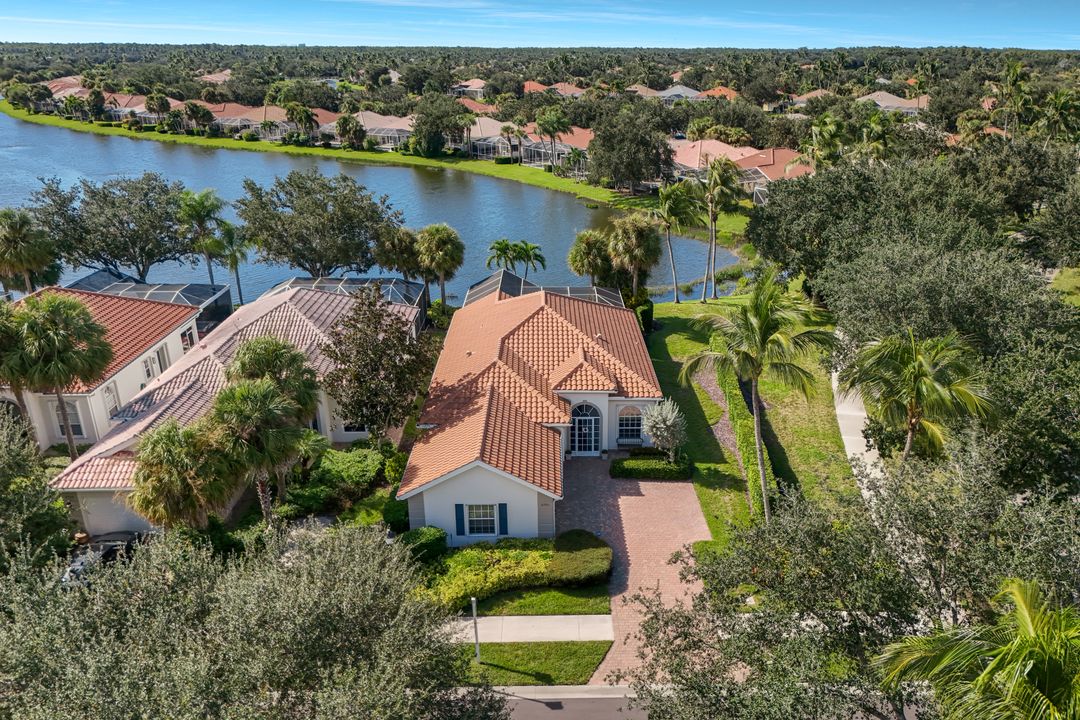 3701 Whidbey Way, Naples, FL 34119