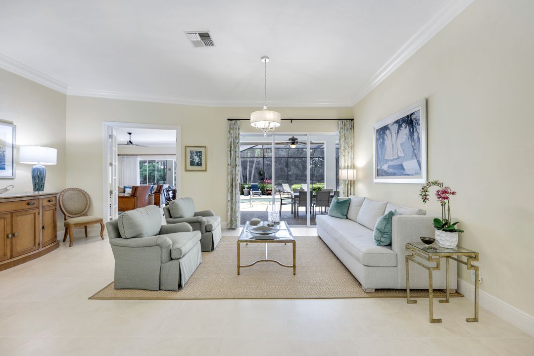 6632 Glen Arbor Way, Naples, FL 34119