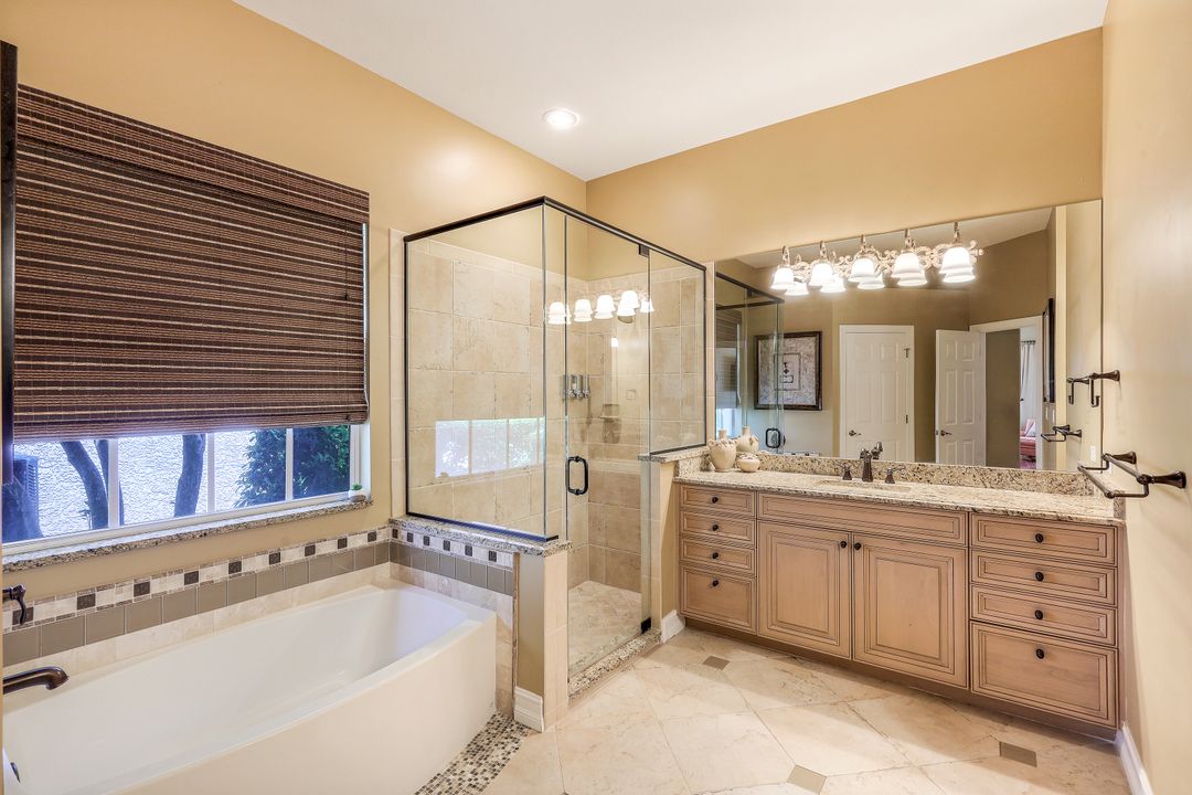 23628 Via Carino Ln, Bonita Springs, FL 34135