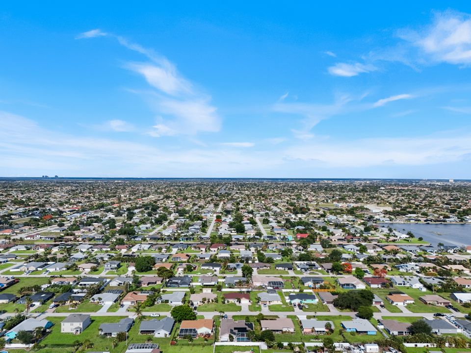 3320 SW 6th Ave, Cape Coral, FL 33914