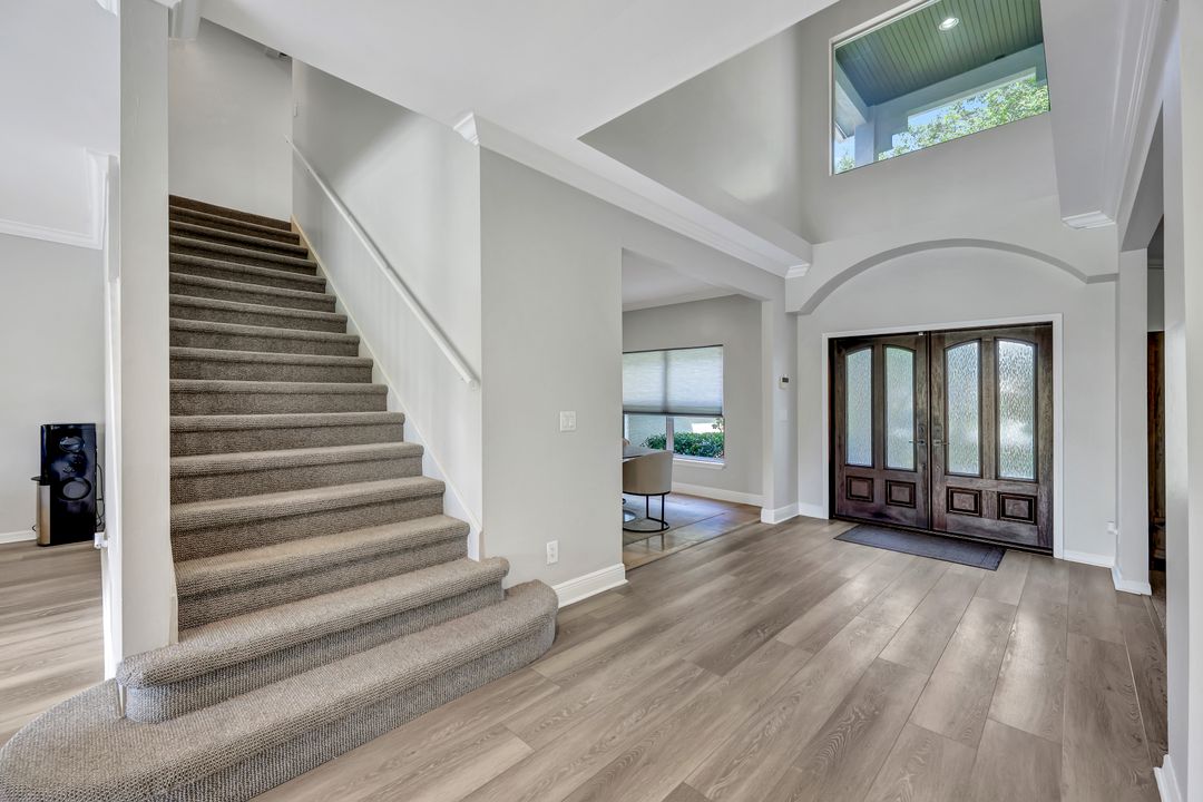 8146 Las Palmas Way, Naples, FL 34109