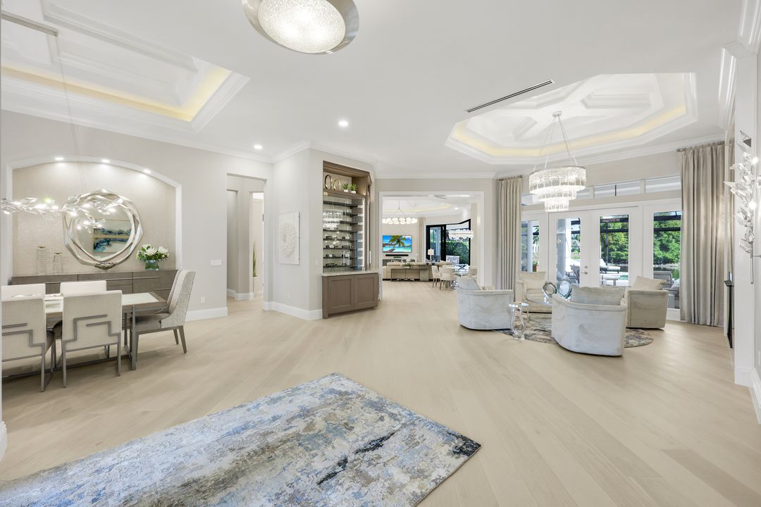 4262 Deephaven Ln, Naples, FL 34119