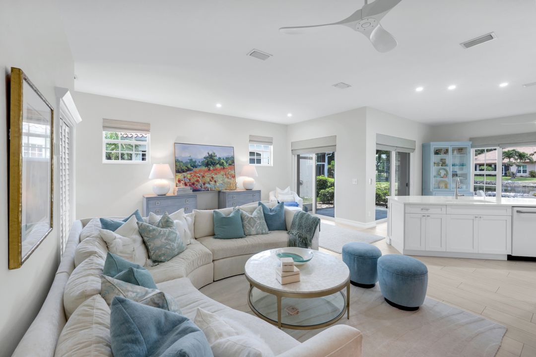 9172 Las Maderas Dr, Bonita Springs, FL 34135