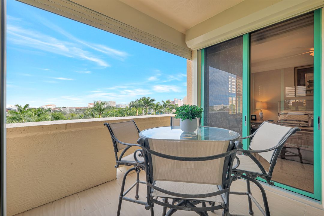 930 Cape Marco Dr #506, Marco Island, FL 34145