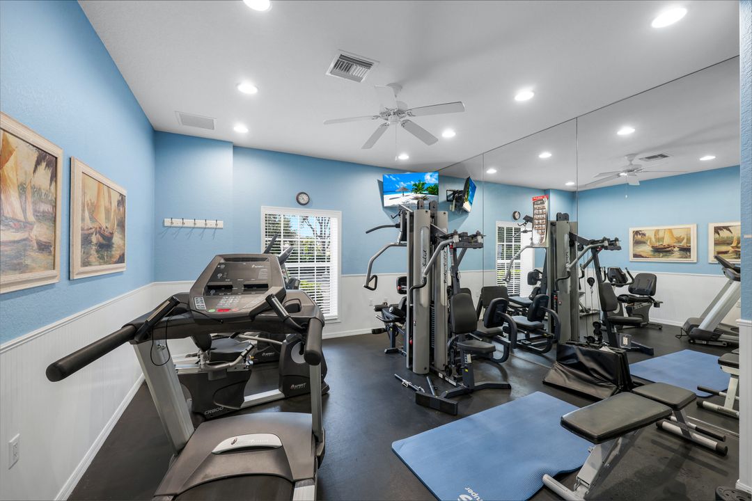 9764 Mendocino Dr, Fort Myers, FL 33919