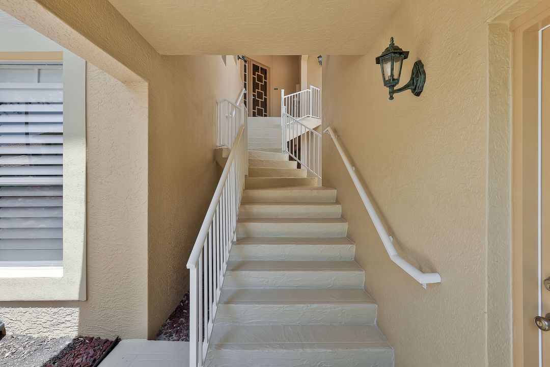 1855 Les Chateaux Blvd #201, Naples, FL 34109