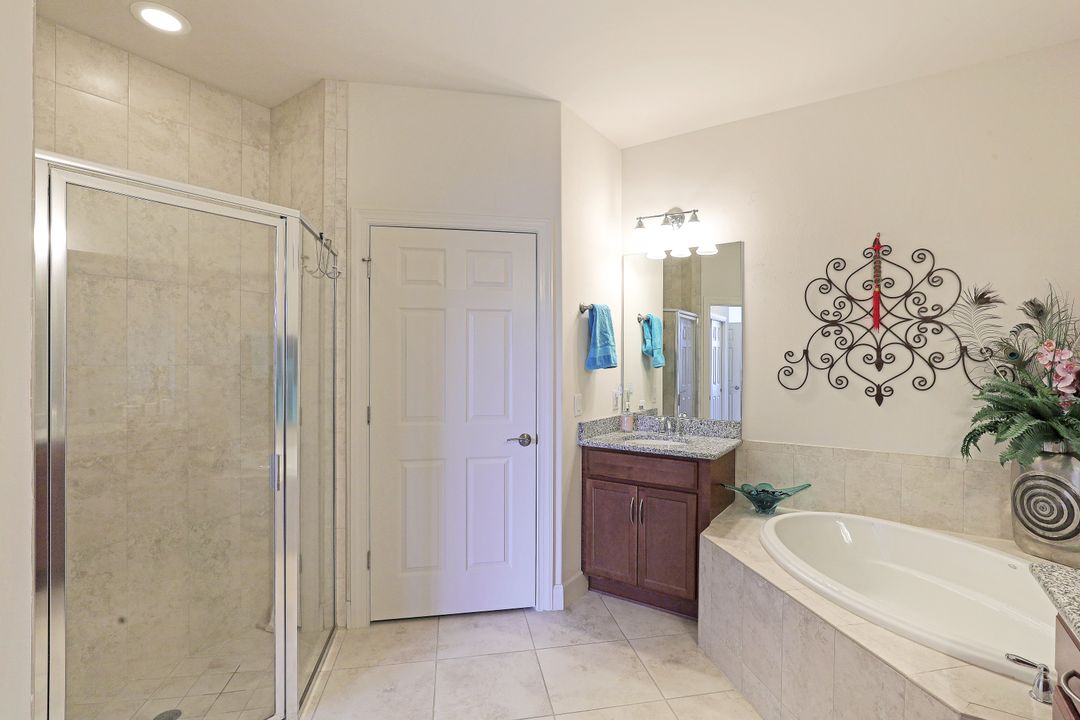 12070 Covent Garden Ct #1501, Naples, FL 34120