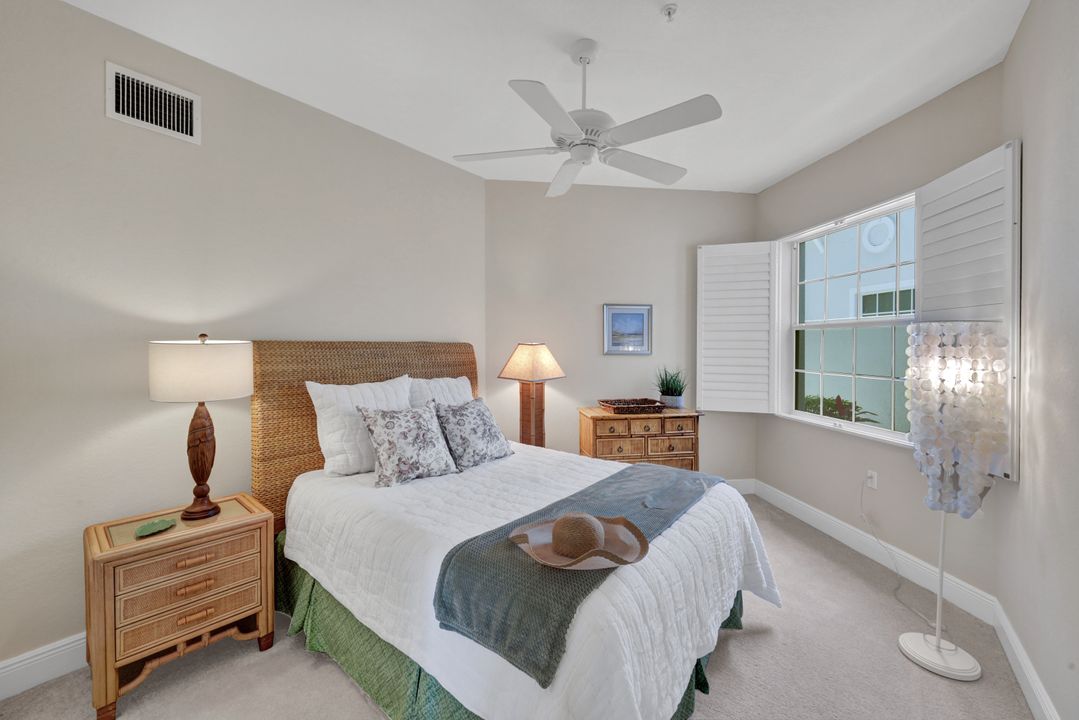 9038 Cascada Way #102, Naples, FL 34114