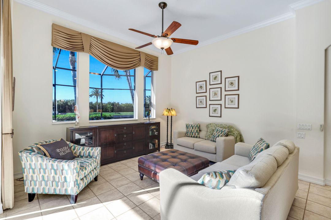 2022 El Dorado Pkwy W, Cape Coral, FL 33914