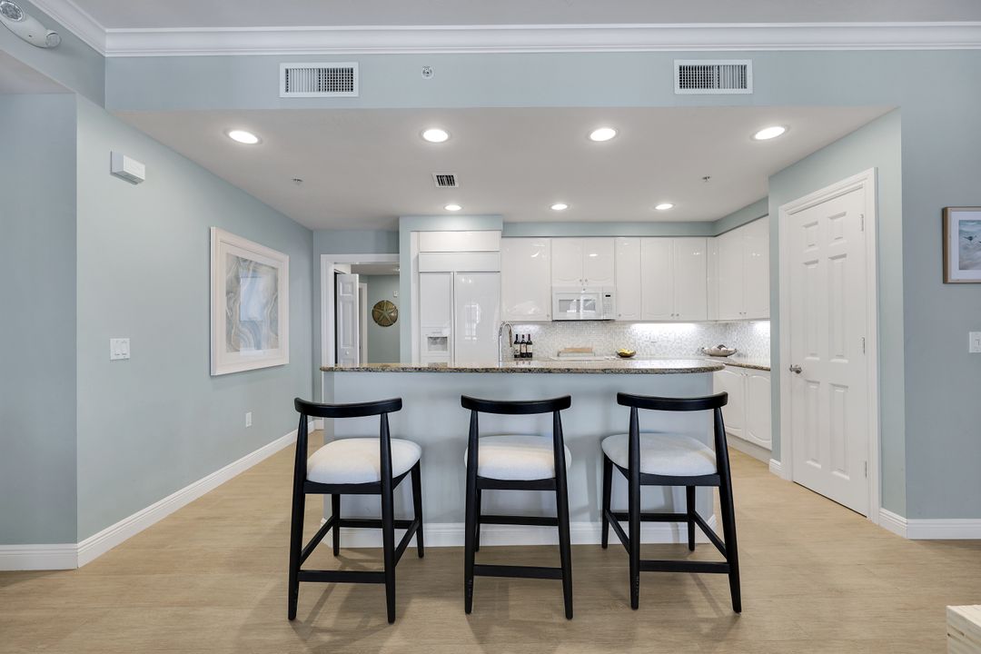 740 N Collier Blvd #206, Marco Island, FL 34145