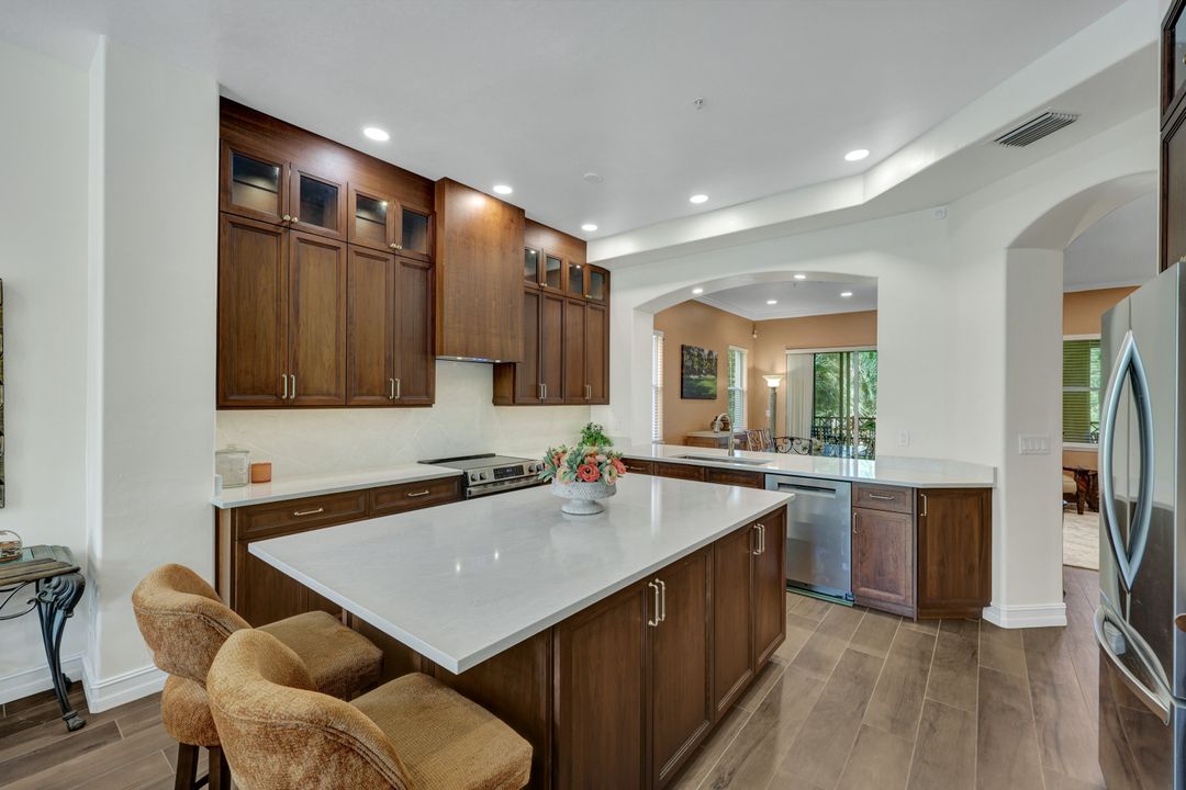 2609 Estrella Dr #1902, Naples, FL 34109