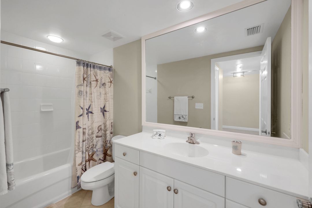 300 Dunes Blvd #203, Naples, FL 34110