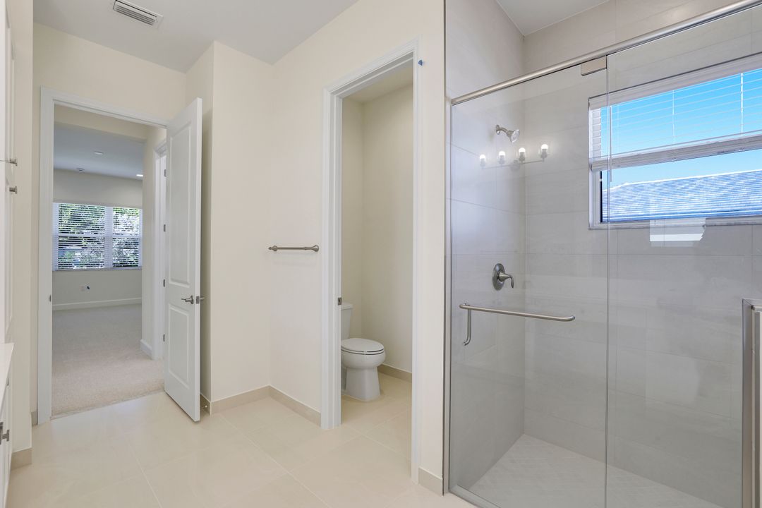 2687 Ridgecrest Pl, Naples, FL 34112