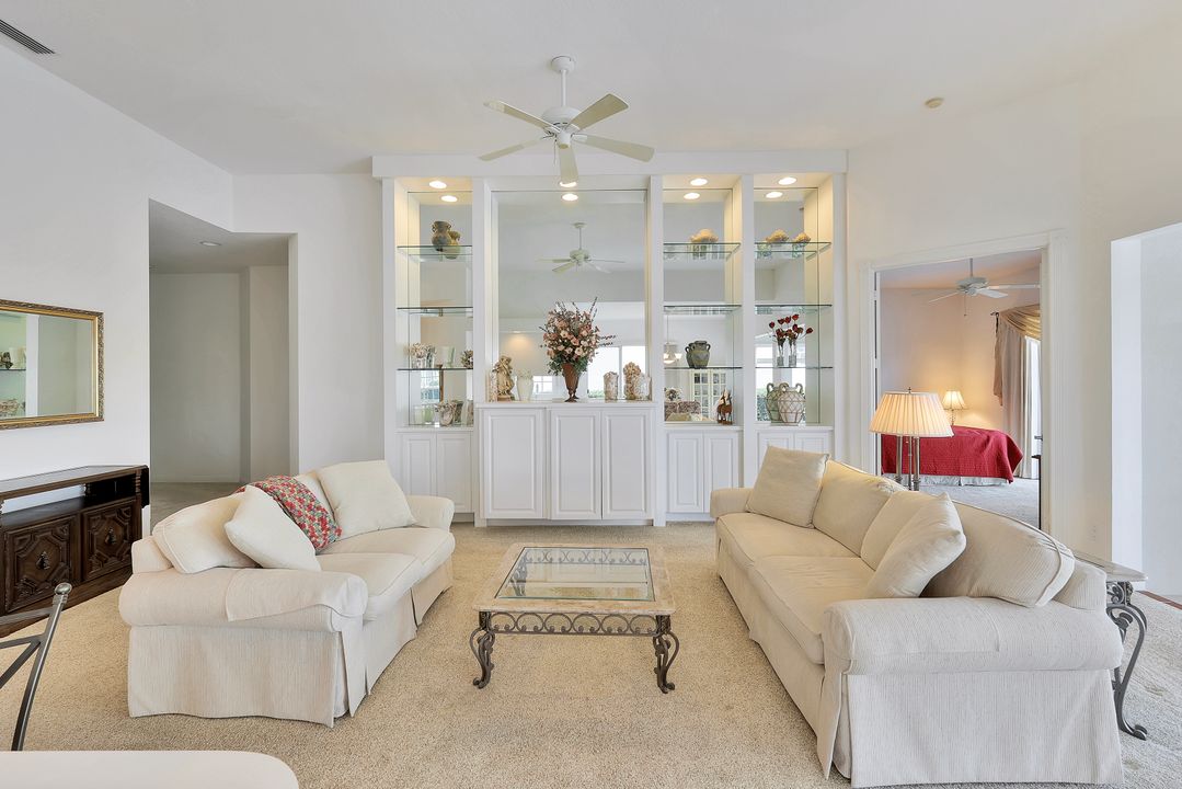 4917 San Pablo Ct, Naples, FL 34109